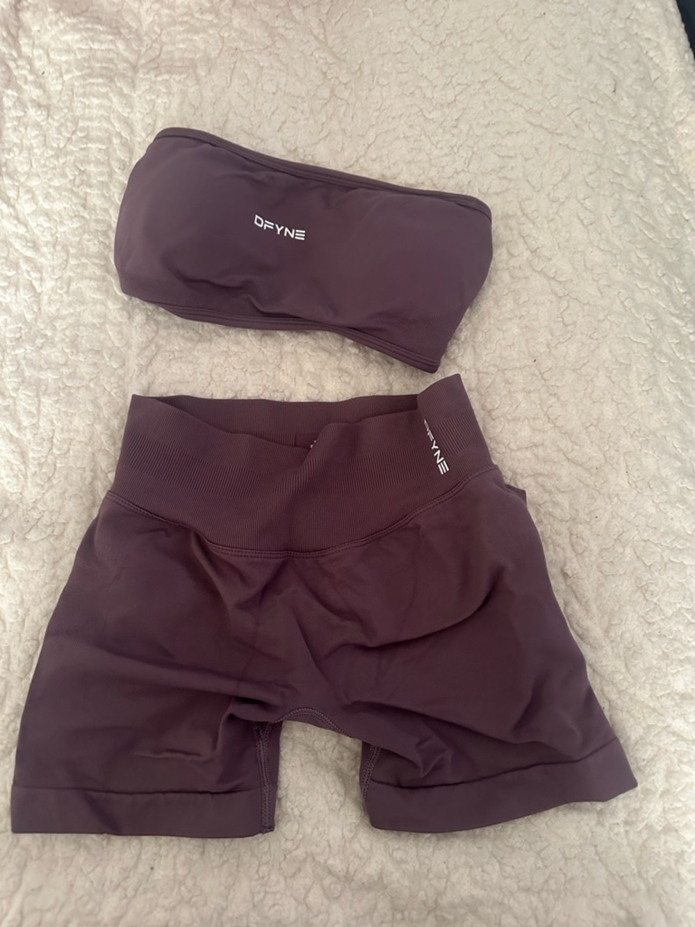 DFYNE Impact Bandeau, Bike Shorts, & Leggings Set in Small, Shade: Grape - Picture 9 of 15